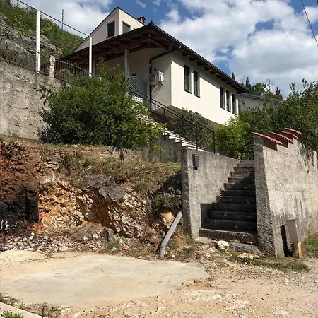 Vadima House